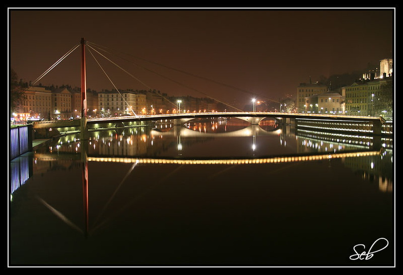 Passerelle du Palais de justice